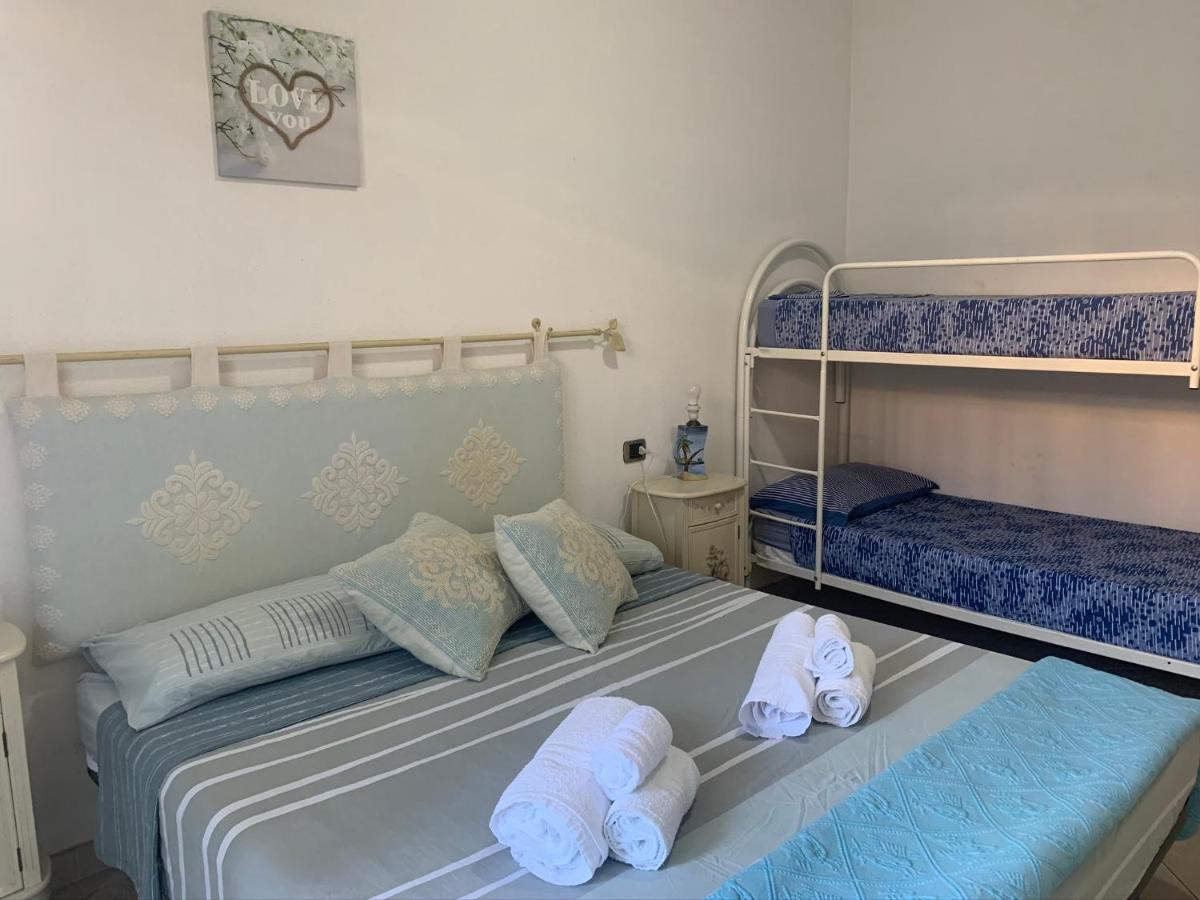 La Casa Azzurra Apartamento La Maddalena  Exterior foto